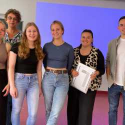 Botschafterinnen und Botschafter berichten aus der Praxis: Ausbildung und Studium in Baden-Württemberg Botschafterinnen und Botschafter berichten aus der Praxis: Ausbildung und Studium in Baden-Württemberg