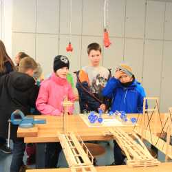 Virtuelle Viertklässlerparty: Alle Infos im Film Virtuelle Viertklässlerparty: Alle Infos im Film