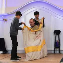 Zaubershow mit Botschaft Zaubershow mit Botschaft