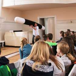 Zaubershow mit Botschaft Zaubershow mit Botschaft