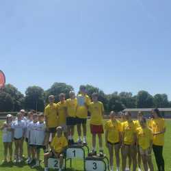 Erfolgreicher Wettkampftag: Zinzendorfschulen bei „Jugend trainiert für Olympia“ Erfolgreicher Wettkampftag: Zinzendorfschulen bei „Jugend trainiert für Olympia“