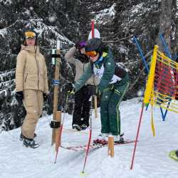 Jugend trainiert für Olympia: Stark unterwegs beim Landesfinale Ski Alpin Jugend trainiert für Olympia: Stark unterwegs beim Landesfinale Ski Alpin