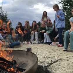 Unvergessliche Abenteuer am Hohenstaufen – Die Klassenfahrt der 6a, 6b und 6c Unvergessliche Abenteuer am Hohenstaufen – Die Klassenfahrt der 6a, 6b und 6c