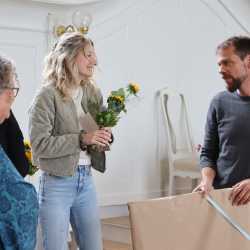 Kollegium verabschiedet sich von geschätzten Mitarbeitenden Kollegium verabschiedet sich von geschätzten Mitarbeitenden