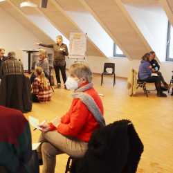 Gesamtes Kollegium lässt sich schulen: Lions-Quest-Seminare bei pädagogischen Tagen Gesamtes Kollegium lässt sich schulen: Lions-Quest-Seminare bei pädagogischen Tagen