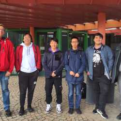 Fantastischer Erfolg beim Tag der Mathematik: Zinzendorfschüler ganz vorne unter 181 Schüler*innen aus Deutschland, Österreich und der Schweiz Fantastischer Erfolg beim Tag der Mathematik: Zinzendorfschüler ganz vorne unter 181 Schüler*innen aus Deutschland, Österreich und der Schweiz