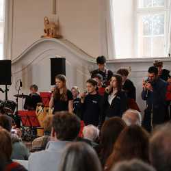 Frühjahrskonzert lockt die Sonne hervor Frühjahrskonzert lockt die Sonne hervor