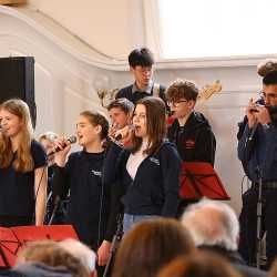 Frühjahrskonzert lockt die Sonne hervor Frühjahrskonzert lockt die Sonne hervor