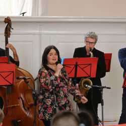 Frühjahrskonzert lockt die Sonne hervor Frühjahrskonzert lockt die Sonne hervor