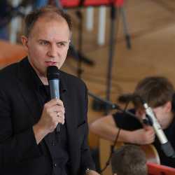 Frühjahrskonzert lockt die Sonne hervor Frühjahrskonzert lockt die Sonne hervor