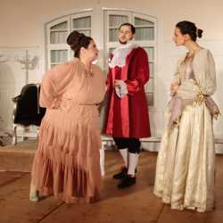 Zinzendorf-Theater-Ensemble begeistert mit Moliére-Komödie Zinzendorf-Theater-Ensemble begeistert mit Moliére-Komödie