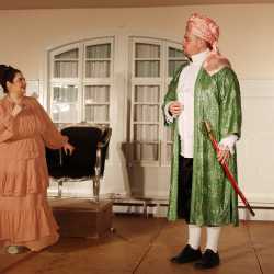 Zinzendorf-Theater-Ensemble begeistert mit Moliére-Komödie Zinzendorf-Theater-Ensemble begeistert mit Moliére-Komödie