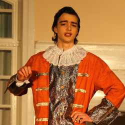 Zinzendorf-Theater-Ensemble begeistert mit Moliére-Komödie Zinzendorf-Theater-Ensemble begeistert mit Moliére-Komödie