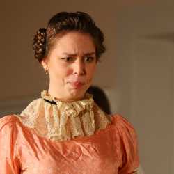 Zinzendorf-Theater-Ensemble begeistert mit Moliére-Komödie Zinzendorf-Theater-Ensemble begeistert mit Moliére-Komödie