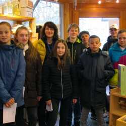 Realschüler besichtigen Textilmanufaktur Natur & Co Realschüler besichtigen Textilmanufaktur Natur & Co