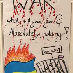 Friedensbilder der angehenden Erzieher*innen Friedensbilder der angehenden Erzieher*innen