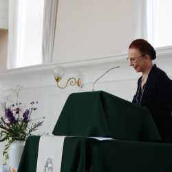 Zinzendorfschulen nehmen Abschied von Fachschul-Leiterin Zinzendorfschulen nehmen Abschied von Fachschul-Leiterin