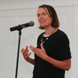 Zinzendorfschulen nehmen Abschied von Fachschul-Leiterin Zinzendorfschulen nehmen Abschied von Fachschul-Leiterin