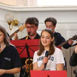 Tanz in den Frühling: Ein Konzert voller Leidenschaft und Rhythmus Tanz in den Frühling: Ein Konzert voller Leidenschaft und Rhythmus