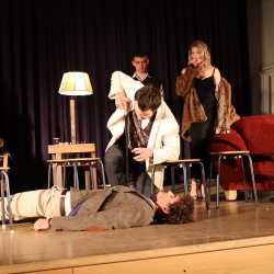 „Mörderische Séance“: Ein spannendes Kammerspiel voller Überraschungen und Humor „Mörderische Séance“: Ein spannendes Kammerspiel voller Überraschungen und Humor