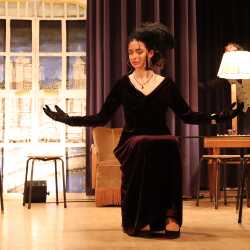 „Mörderische Séance“: Ein spannendes Kammerspiel voller Überraschungen und Humor „Mörderische Séance“: Ein spannendes Kammerspiel voller Überraschungen und Humor