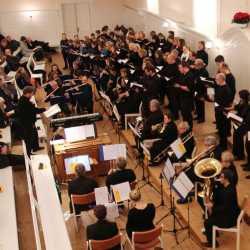 Festliche Singstunde mit Musik aus drei Jahrhunderten 