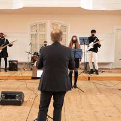 Musikalische Grüße mit der digitalen Adventssingstunde Musikalische Grüße mit der digitalen Adventssingstunde