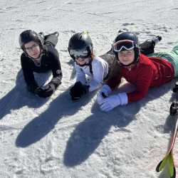 Siebtklässler der Realschule im Skischullandheim Siebtklässler der Realschule im Skischullandheim