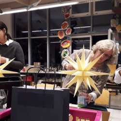 Adventszeit unter eigenem Stern Adventszeit unter eigenem Stern