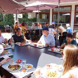 Besuch aus Südafrika an den Zinzendorfschulen Besuch aus Südafrika an den Zinzendorfschulen