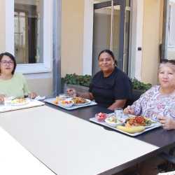 Besuch aus Südafrika an den Zinzendorfschulen Besuch aus Südafrika an den Zinzendorfschulen