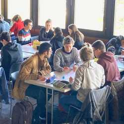 Vierter und zehnter Platz beim Tag der Mathematik für zwei von drei Zinzendorf-Teams Vierter und zehnter Platz beim Tag der Mathematik für zwei von drei Zinzendorf-Teams