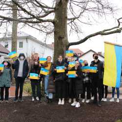 Flagge zeigen für den Frieden Flagge zeigen für den Frieden