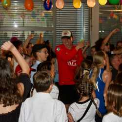 SMV organisiert ausgelassene Unterstufenparty SMV organisiert ausgelassene Unterstufenparty