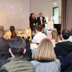 Offene Türen, strahlende Gesichter: Die Zinzendorfschulen stellen sich vor Offene Türen, strahlende Gesichter: Die Zinzendorfschulen stellen sich vor