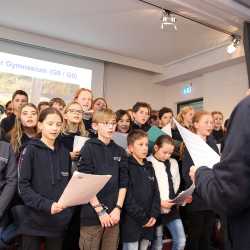 Virtuelle Viertklässlerparty: Alle Infos im Film Virtuelle Viertklässlerparty: Alle Infos im Film