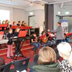 Viertklässlerparty gewährt spannende Einblicke in die Zinzendorfschulen Viertklässlerparty gewährt spannende Einblicke in die Zinzendorfschulen