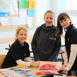 Ein Haus mit vielen Zimmern Ein Haus mit vielen Zimmern