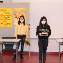 Sechstklässer verfolgen Vorlesewettbewerb per Live-Stream  Sechstklässer verfolgen Vorlesewettbewerb per Live-Stream