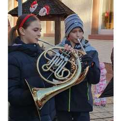 Weihnachtsmarkt ein voller Erfolg Weihnachtsmarkt ein voller Erfolg