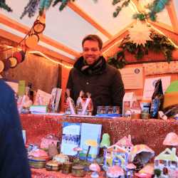 Stand am Weihnachtsmarkt ein toller Erfolg Stand am Weihnachtsmarkt ein toller Erfolg