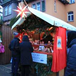 Stand am Weihnachtsmarkt ein toller Erfolg Stand am Weihnachtsmarkt ein toller Erfolg