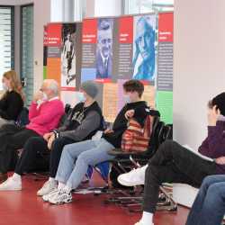 Zum Buß- und Bettag: Ausstellung zum Widerstand Zum Buß- und Bettag: Ausstellung zum Widerstand