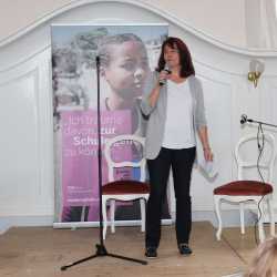 Wincent Weiss singt exklusiv für die Zinzendorfschüler Wincent Weiss singt exklusiv für die Zinzendorfschüler