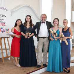 23 Einser-Abiturienten an den Zinzendorfschulen – Schnitt bei 2,11 23 Einser-Abiturienten an den Zinzendorfschulen – Schnitt bei 2,11