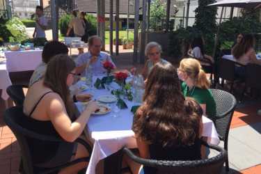 9R kocht für Br. Treude und Sr. Rök 9R kocht für Br. Treude und Sr. Rök