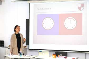 Ein zweites Zuhause in der Ferne: Chinesische Schüler im Schwarzwald Ein zweites Zuhause in der Ferne: Chinesische Schüler im Schwarzwald