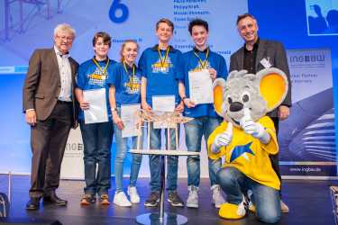 Team der Zinzendorfschulen beim Ingenieurswettbewerb ganz vorne Team der Zinzendorfschulen beim Ingenieurswettbewerb ganz vorne