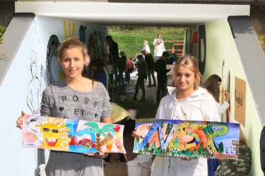 Neue Farbe für die Unterführung zum Solara Neue Farbe für die Unterführung zum Solara