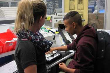 Berufsorientierung in der Welt der Duro- und Thermoplaste Berufsorientierung in der Welt der Duro- und Thermoplaste